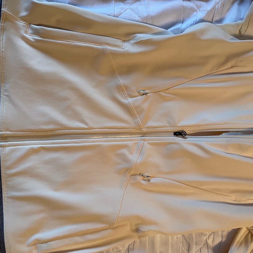 Lululemon Women's Off White jacket - Picture 7 of 8